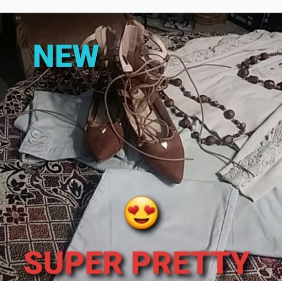 Chase + Chloe Shoes - NEW  gladiators flats.🎁